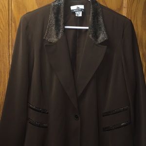 Jeremy D. Women’s Brown One Button Coat